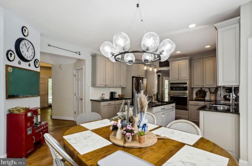 410 Old County Rd, Severna Park MD 21146-4655 exterior