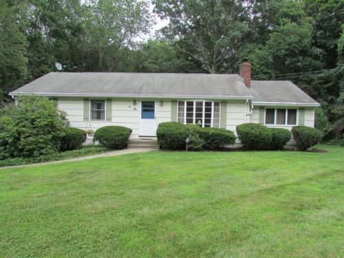 86 Nichols Ave, Huntington, CT 06484-5823