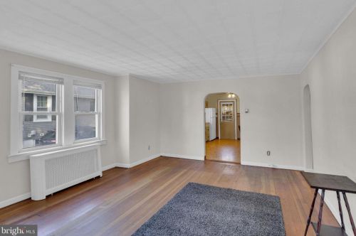 180 Phillips Ave, Trenton NJ  08610-2620 exterior