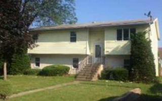 304 Grand St, West Nanticoke, PA 18634-2925