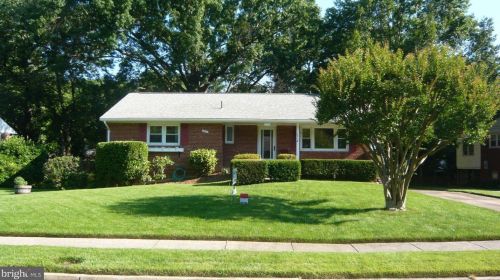 7511 Inzer St, Springfield VA  22151-2922 exterior