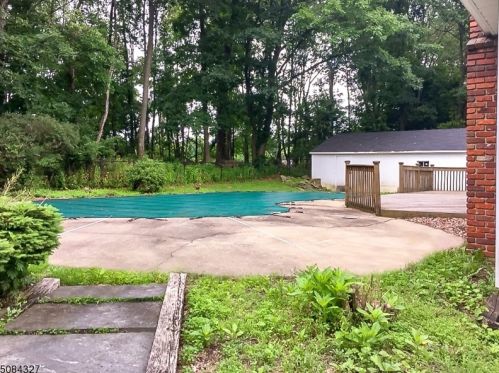 30 Kim Ln, Hackettstown NJ  07840-5624 exterior