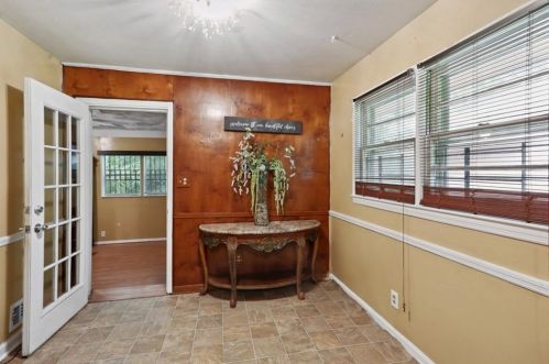 336 Bromack Dr, Atlanta GA  30315-8408 exterior