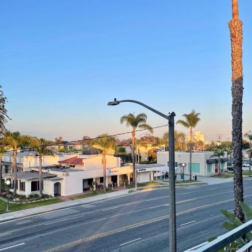 1201 Cabrillo Ave, Torrance CA  90501-2864 exterior