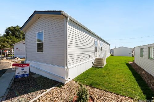 2200 37th St, Greeley CO 80620-2217 exterior