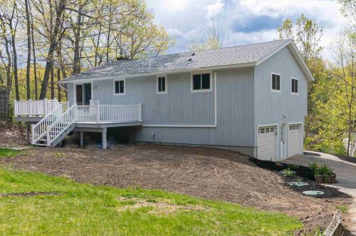 30 Gaita Dr, Derry, NH 03038-6024