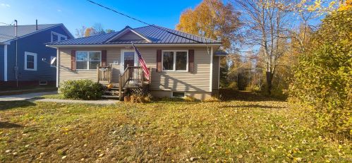 169 Bowdoin St, Millinocket, ME 04462-1642