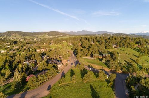 21967 Mountsfield Dr, Lakewood, CO 80401