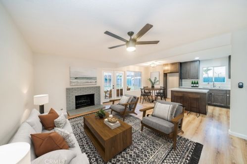 9450 Cabrillo Dr, Riverside CA  92503-1169 exterior