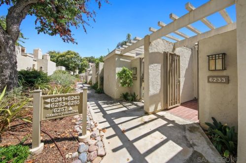 6233 Caminito Carrena, San Diego, CA 92122-3414