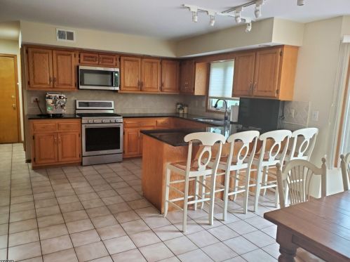 106 Woodview Dr, Montgomery, NJ 08502-4643
