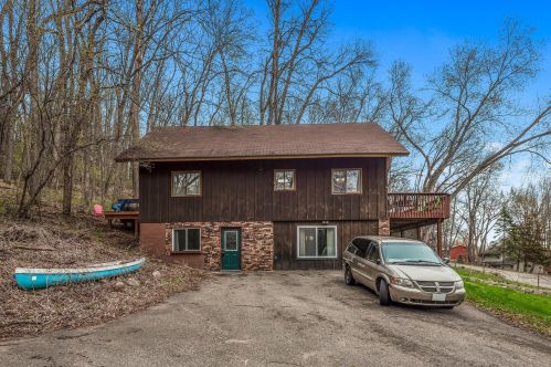 16030 6th St, St Marys Point, MN 55043-9583