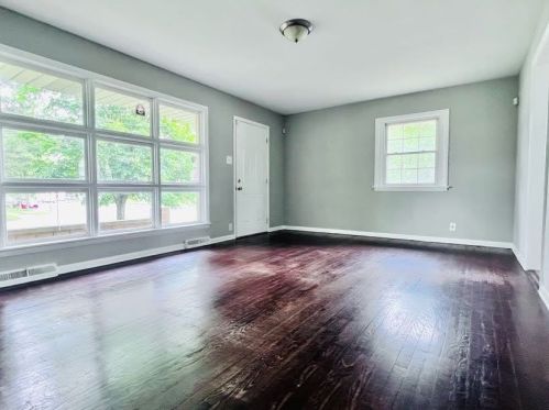 427 Clyde Ave, Calumet City, IL 60409-2224