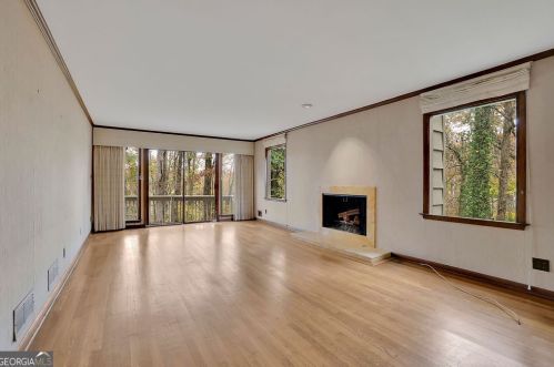 120 Huntcliff Pt, Atlanta GA  30350-1601 exterior