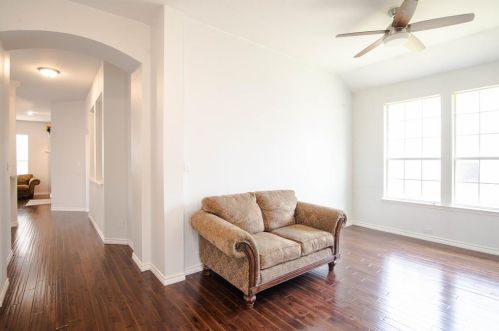 2502 Edgefield Trl, Midlothian TX  76063-3740 exterior