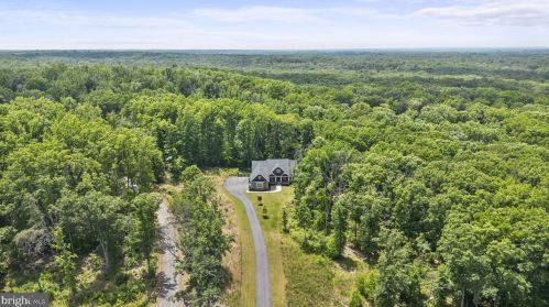 9191 Keyser Rd, Nokesville, VA 20181-3317