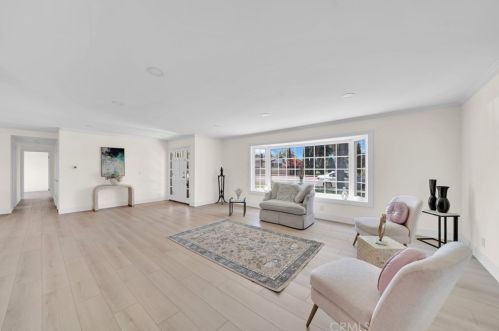 5771 Heil Ave, Huntington Beach CA  92649-3771 exterior