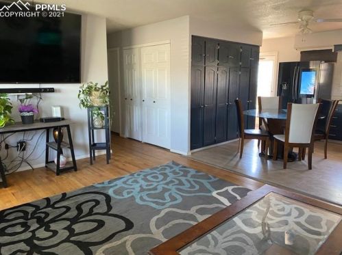 78 Caledonia Rd, Pueblo, CO 81001-1425