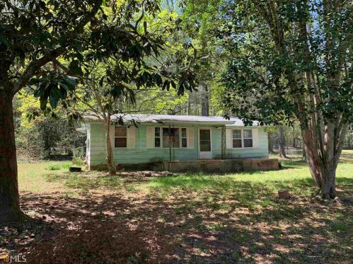 104 Sunnyland Dr, Newnan, GA 30265-5537