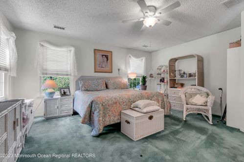 181 Old Orch Ln, Tinton Falls NJ 07712-2570 exterior