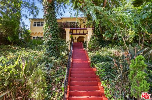 1437 Mountain St, Glendale CA  91207-1259 exterior