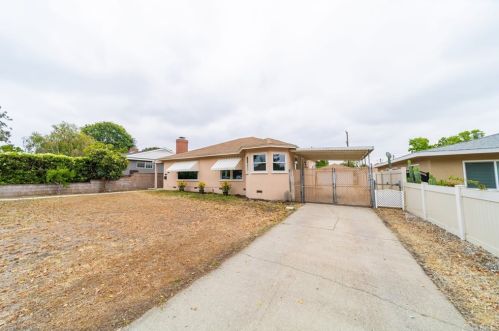 878 2nd Ave, Upland, CA 91786-3905