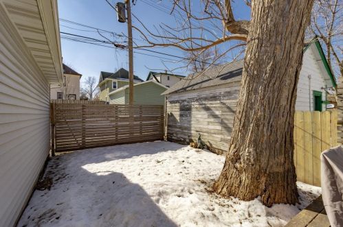956 Dayton Ave, Saint Paul MN  55104-6544 exterior