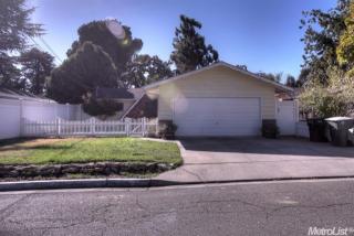 222 Walden St, Modesto, CA 95354-2637