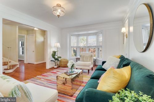 5940 Queenston St, Springfield VA  22152-1731 exterior