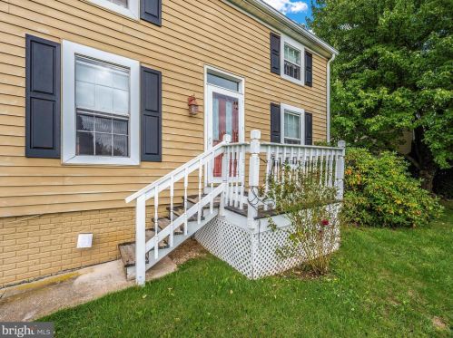104 Rouzer Ln, Graceham, MD 21788-1649
