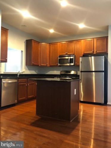 15329 Elizabeth Burbage Loop, Woodbridge VA  22191-4147 exterior