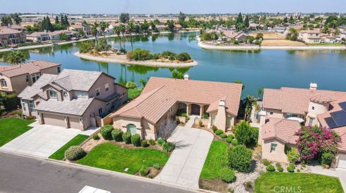 8455 Lake Shore Dr, Sharon, CA 93610-8004