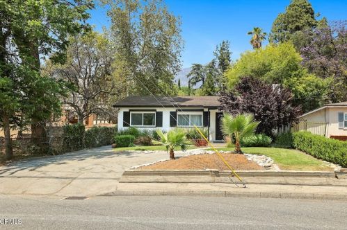 661 Altadena Dr, Altadena, CA 91001-4101