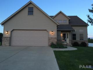 602 Park Trail Rd, Mackinaw, IL 61755-7650