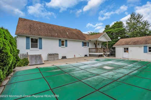 232 Cold Indian Spg Rd, Tinton Falls NJ 07712-3224 exterior