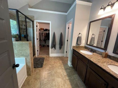 1233 Blairwood Ct, Atlanta GA  30331-7490 exterior