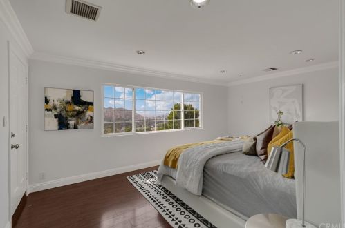 1623 Gladys Dr, Glendale CA  91206-1650 exterior