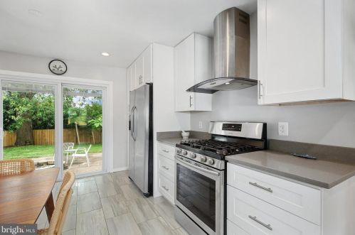 2231 Luzerne Ave, Silver Spring MD 20910-2133 exterior