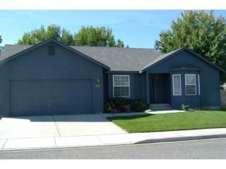 531 Perry St, Kennewick WA  99336-2689 exterior