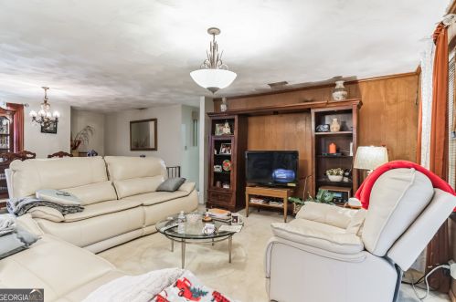 2938 Heather Dr, Atlanta GA  30344-1944 exterior