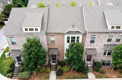 7102 Kingswood Run Dr, Atlanta, GA