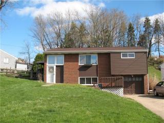 600 Hankey Farms Dr, Noblestown, PA 15071-9465