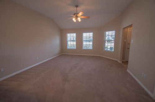 1012 Dawn Ct, Granbury TX  76048-1451 exterior