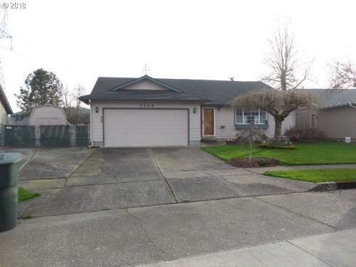 5309 Oriole Dr, Longview, WA 98632-9456