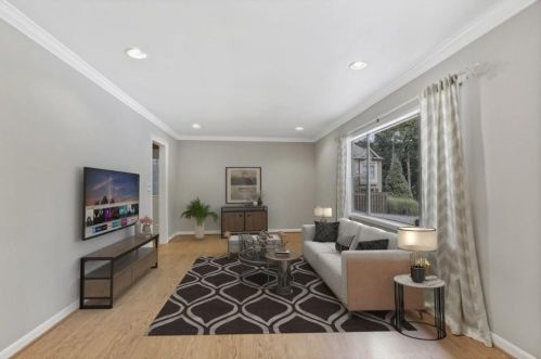 4242 Long Branch Ct, Atlanta, GA 30319-1735