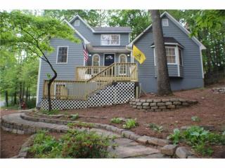 816 Moonlit Ln, Acworth, GA 30102-6997