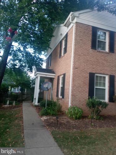 16 Berkeley Ct, Charles Town, WV 25414-4360