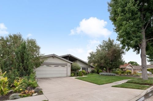 1216 Nutwood Ave, Fullerton, CA 92831-3307