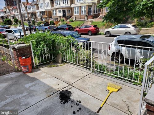 5647 10th St, Philadelphia, PA 19141-3601