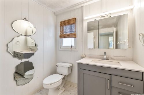 1729 Iwi Way, Honolulu HI  96816-3826 exterior
